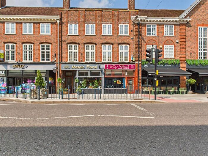 2 Bedroom Flat To Rent In Hermitage Road, Hitchin, SG5