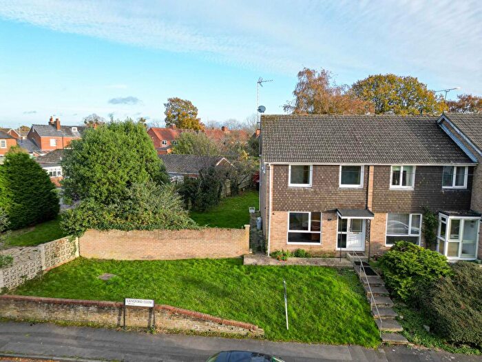 3 Bedroom Semi-Detached House For Sale In Langford Close, Emmer Green, Reading, RG4