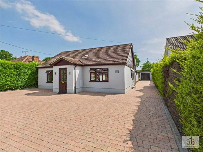 5 Bedroom Bungalow For Sale In Windrush Road, Kesgrave, IP5