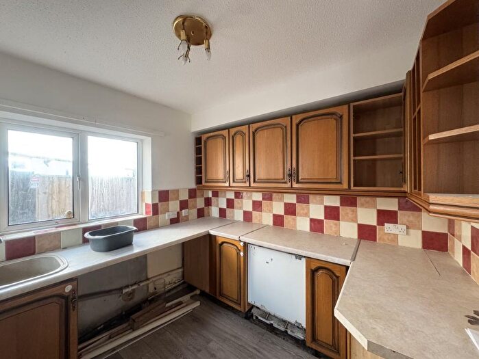 2 Bedroom Flat For Sale In Ripon Road, Bournemouth, BH9