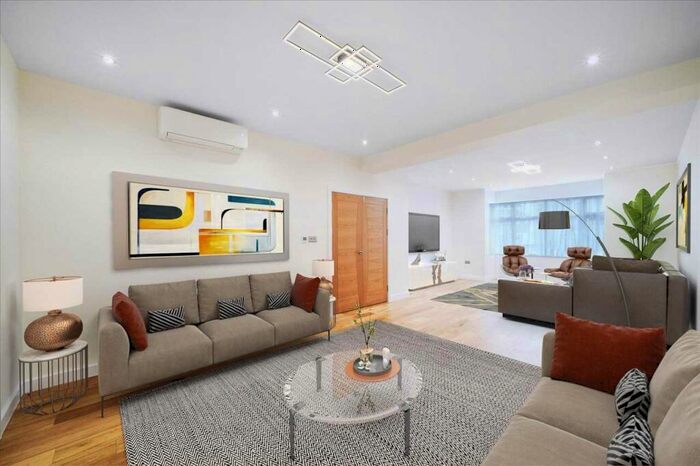 5 Bedroom House To Rent In Menelik Road, London, NW2