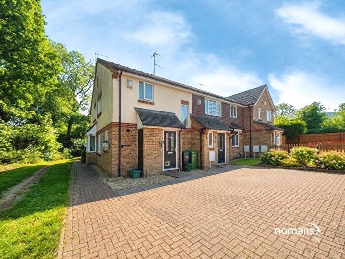 1 Bedroom End Of Terrace House For Sale In Little Copse Chase, Chineham, Basingstoke, RG24