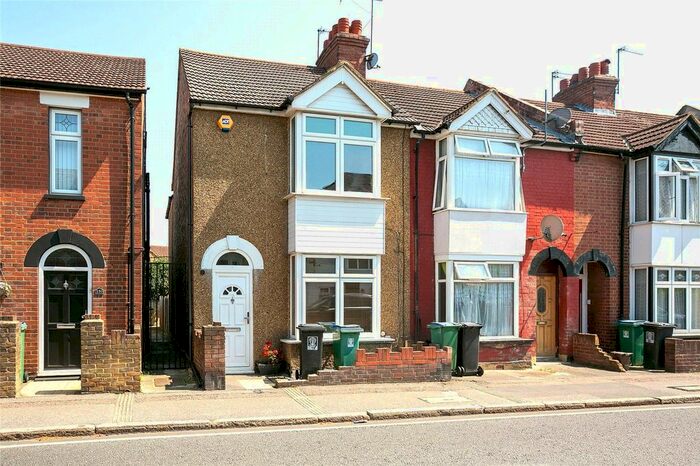 3 Bedroom End Of Terrace House To Rent In Leavesden Road, Watford, Hertfordshire, WD24