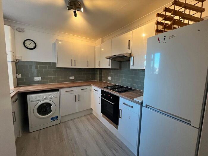 2 Bedroom Apartment To Rent In Outram Road, Southsea, Hampshire, PO5