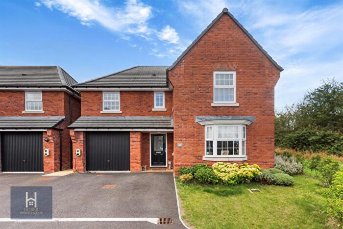 4 Bedroom Detached House For Sale In Pippen Drive, Thornbury, BS35
