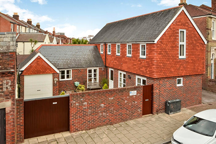 3 Bedroom Detached House For Sale In Southsea, Hampshire, PO5
