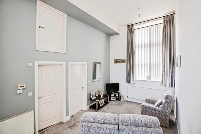 2 Bedroom Apartment For Sale In Prescott Street, Halifax, HX1