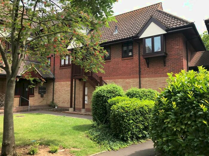 2 Bedroom Flat To Rent In Star Holme Court, Ware, SG12