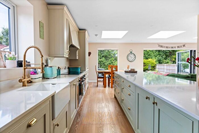 4 Bedroom Detached House For Sale In Copthorne Bank, Copthorne, RH10