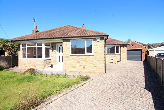 2 Bedroom Detached Bungalow For Sale In Greenway Close, Leeds, LS15