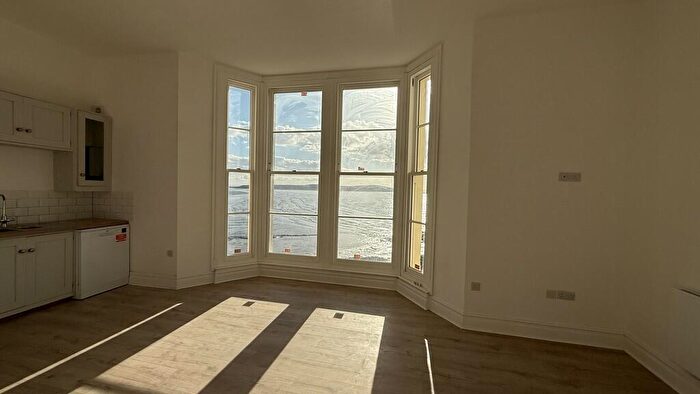 2 Bedroom Apartment To Rent In Claremont Crescent, Weston-super-Mare, BS23