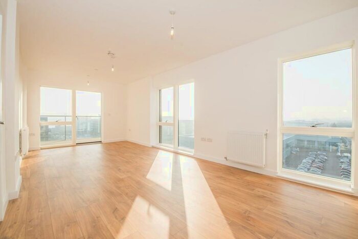 2 Bedroom Flat To Rent In Bawley Court, Atlantis Avenue, London, E16