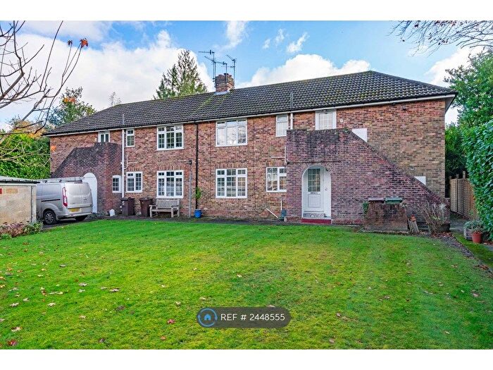 2 Bedroom Flat To Rent In Broadwater Down, Tunbridge Wells, TN2