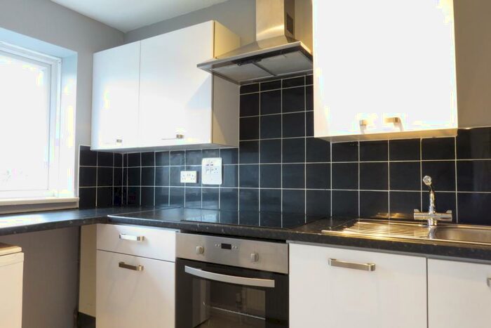 1 Bedroom Apartment To Rent In Chepstow Road, Croydon, Surrey, CR0