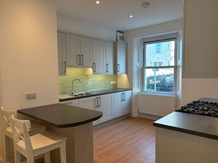 3 Bedroom Maisonette To Rent In Powderham Road, Newton Abbot, TQ12