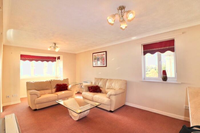 2 Bedroom Apartment To Rent In St Leonards, Grays, RM17