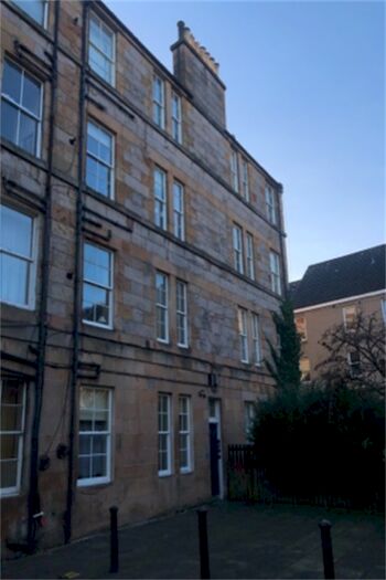 1 Bedroom Flat To Rent In Lorne Square, Edinburgh, EH6