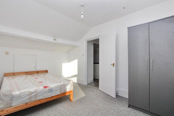 1 Bedroom Flat To Rent In Salisbury Road, Haringey, London, N4