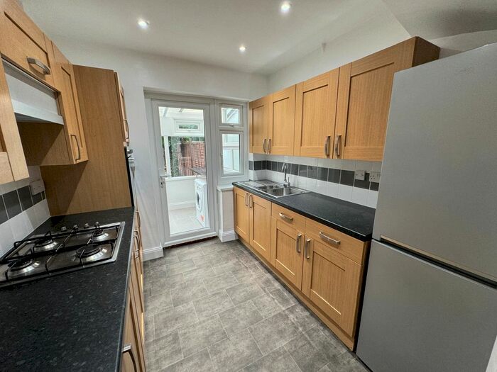 3 Bedroom Terraced House To Rent In Ashleigh Road, London, SE20