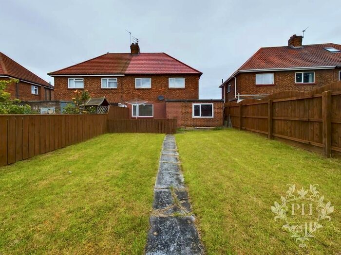 3 Bedroom Semi-Detached House For Sale In Lucerne Road, Redcar, TS10