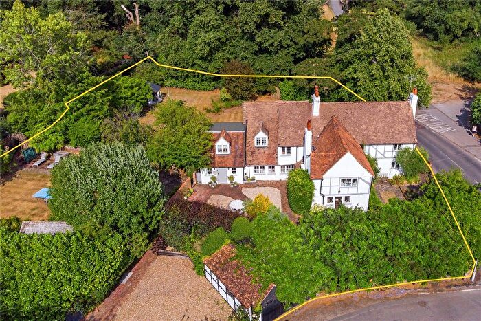 5 Bedroom Detached House For Sale In The Pound, Cookham, Berkshire, SL6