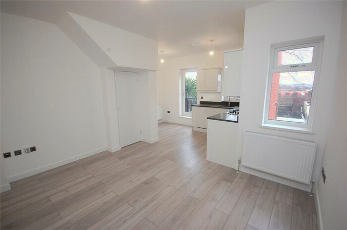 1 Bedroom Property To Rent In Beaconsfield Road, Friern Barnet, London, N11