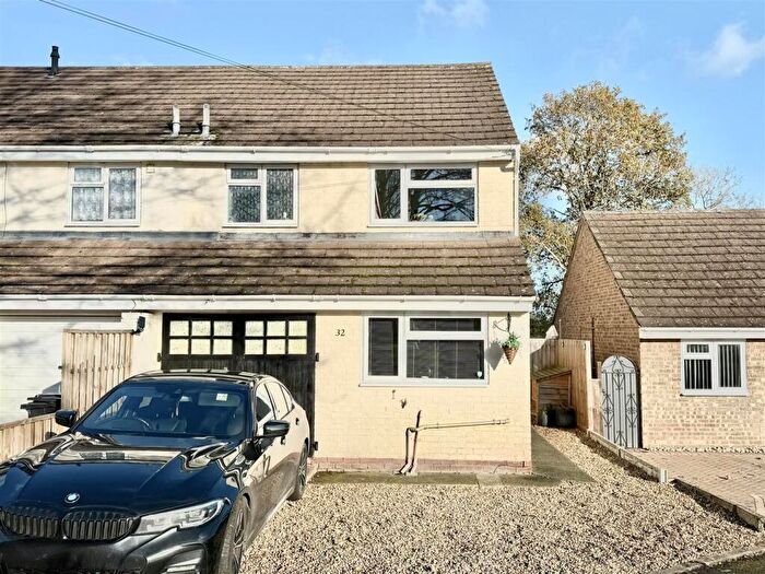 3 Bedroom End Of Terrace House For Sale In Moreton-on-lugg, Hereford, HR4