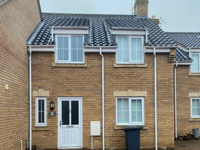 2 Bedroom Semi-Detached House To Rent In Saxon Close, Martham, NR29