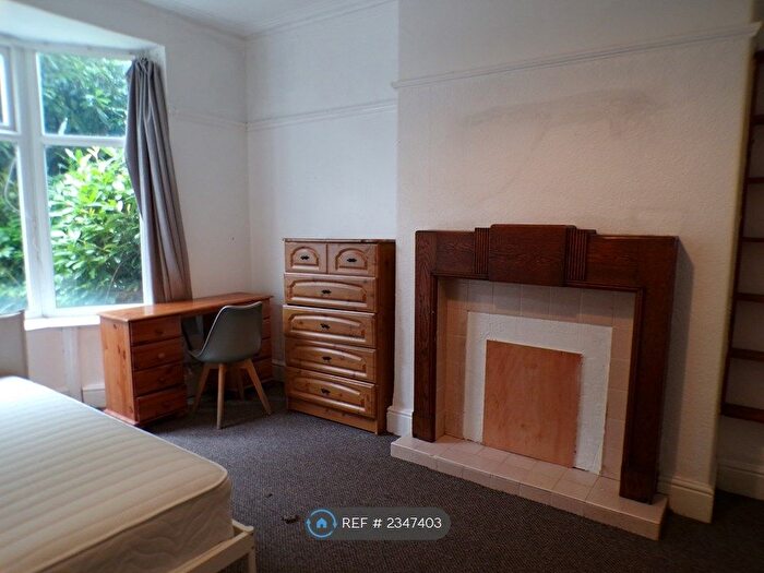7 Bedroom Semi-Detached House To Rent In Amherst Road, Manchester, M20