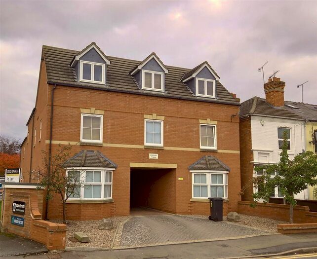 1 Bedroom Flat To Rent In Checketts Lane, Worcester WR3