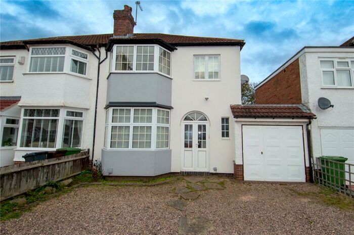3 Bedroom Semi-Detached House To Rent In Cropthorne Road, Shirley, Solihull, West Midlands, B90