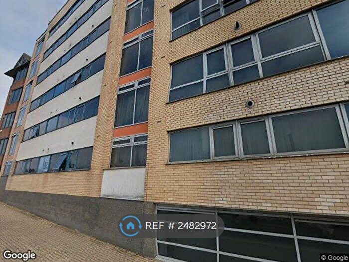 2 Bedroom Flat To Rent In Roxborough Heights, Harrow, HA1