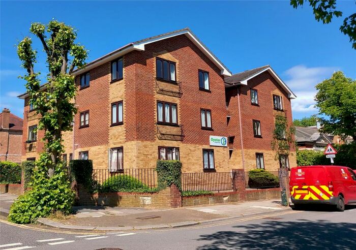 2 Bedroom Apartment To Rent In Bethell Lodge, Springfield Road, London, N11