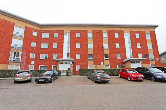 2 Bedroom Flat To Rent In Albatross Close, London, E6