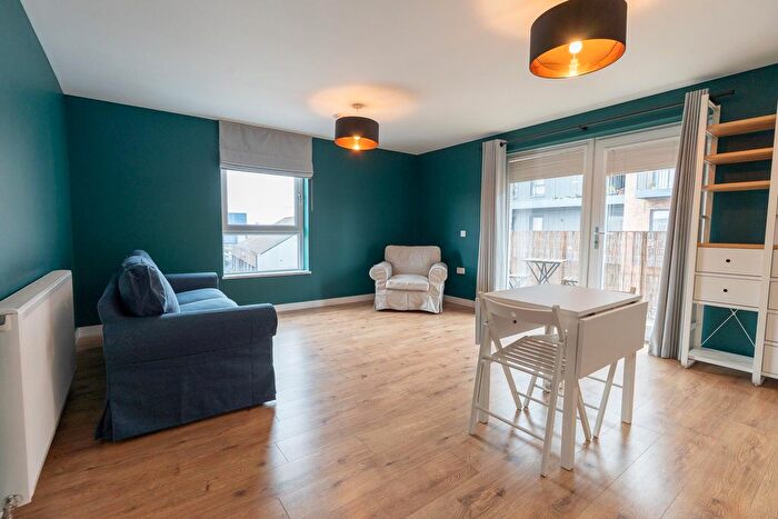 2 Bedroom Flat To Rent In Pillans Place, Edinburgh, EH6