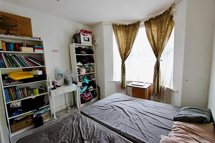 1 Bedroom Flat To Rent In Colvin Road, London, E6