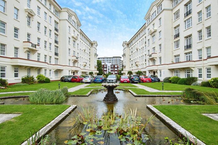 3 Bedroom Apartment For Sale In Bath Road, Bournemouth, BH1