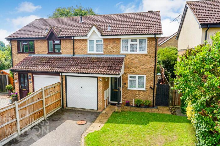 3 Bedroom Semi-Detached House For Sale In Bell Close, Scarning, Dereham, NR19