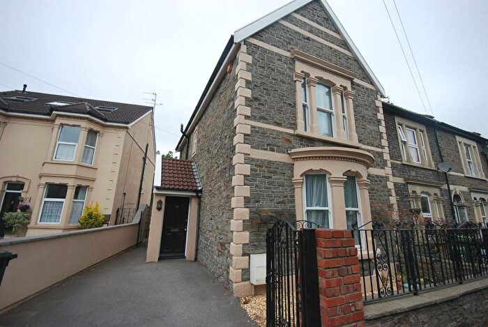 4 Bedroom Detached House To Rent In Pendennis Road, Staple Hill, BS16