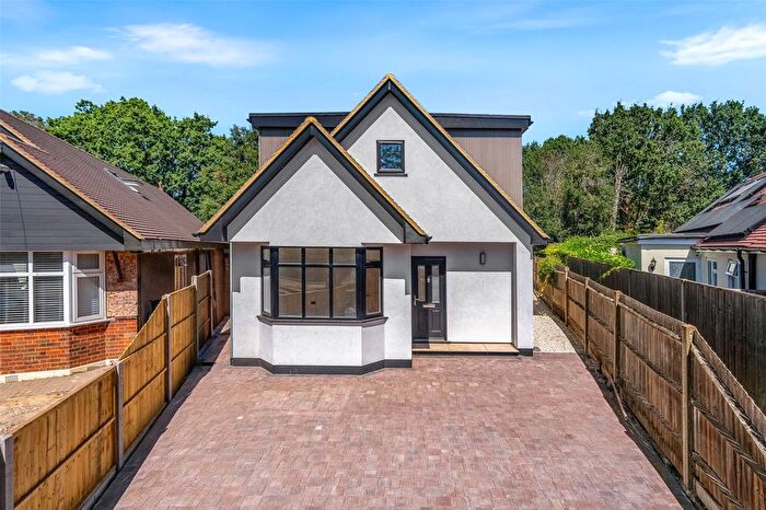 4 Bedroom Detached House For Sale In Dudley Close, Addlestone, KT15