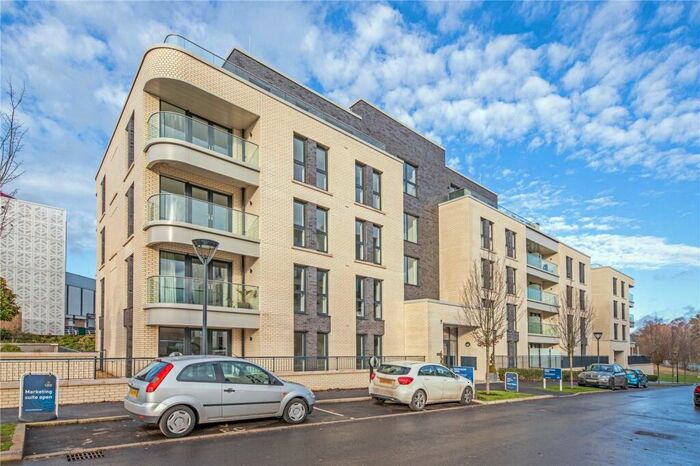 2 Bedroom Flat To Rent In Chieftain Road, Longcross, Chertsey, KT16