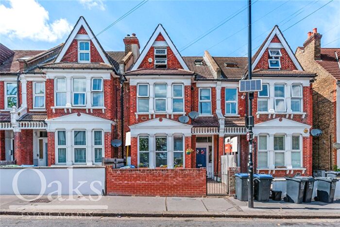 2 Bedroom Flat For Sale In Holmesdale Road, South Norwood, SE25