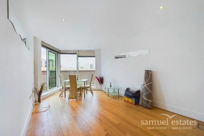 1 Bedroom Flat To Rent In Ensign House, Juniper Drive, SW18