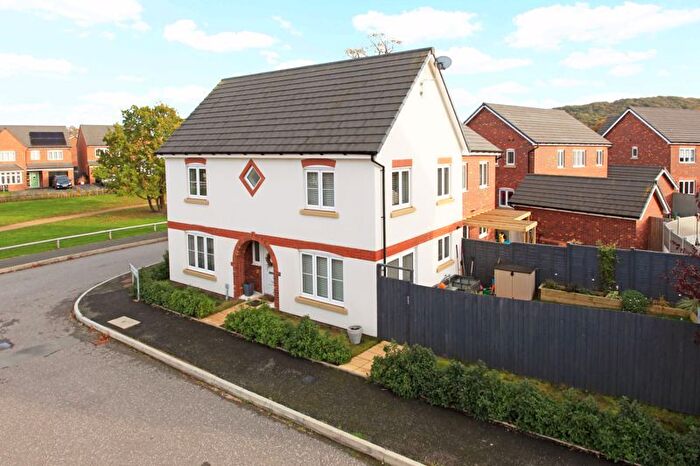 3 Bedroom Semi Detached House For Sale In Bowlers Close, Wellington, TF1