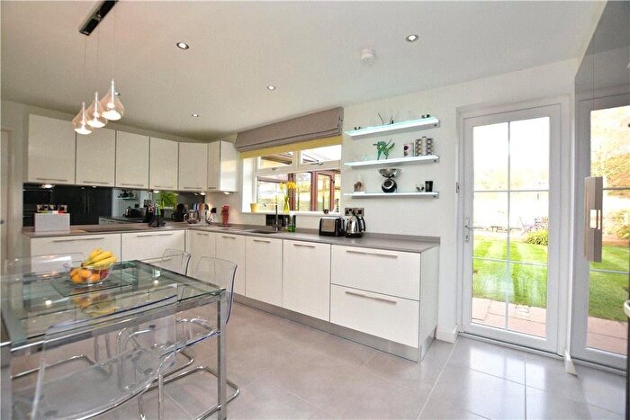 3 Bedroom End Terrace House For Sale In Borehamwood, Herfordshire, WD6