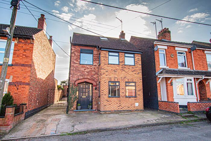 4 Bedroom Detached House For Sale In Millers Close, Finedon, NN9