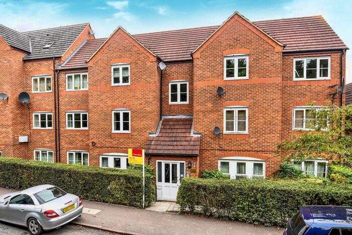2 Bedroom Flat To Rent In Sherwood Place, Headington, OX3