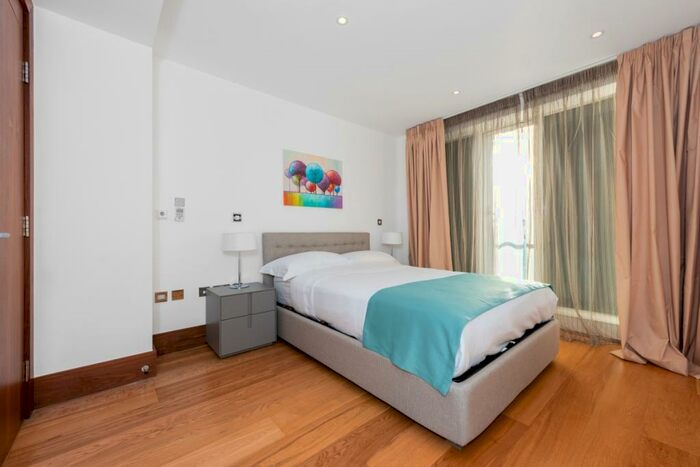 2 Bedroom Apartment To Rent In Baker Street London, NW1