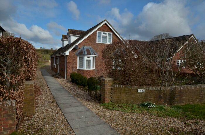 4 Bedroom Country House For Sale In East Gomeldon Road, Gomeldon, Salisbury, Wiltshire, SP4