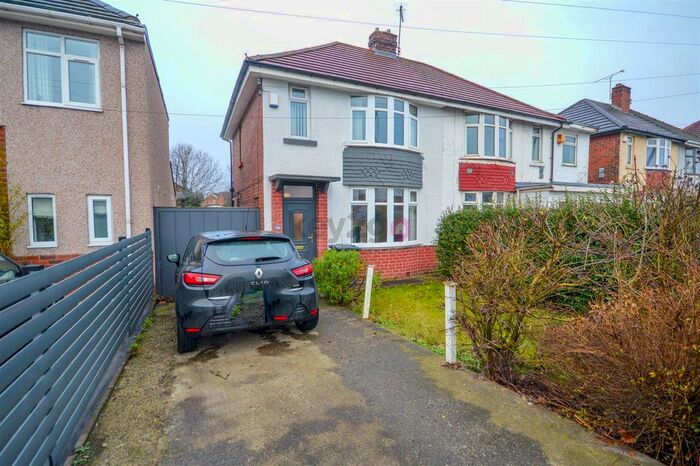 3 Bedroom Semi-Detached House To Rent In Ridgeway Road, Sheffield, S12